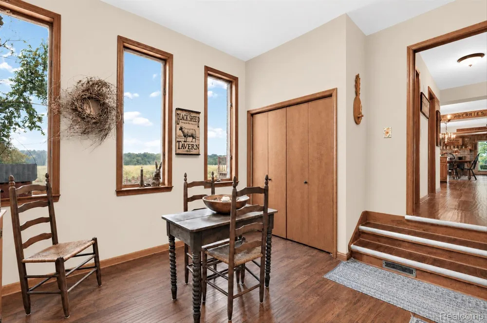 10454 E Bristol Road Davison Township, MI 48423