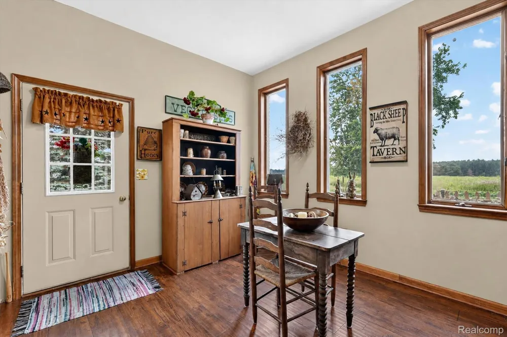 10454 E Bristol Road Davison Township, MI 48423