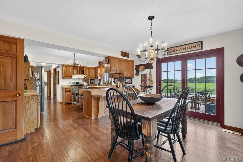 10454 E Bristol Road Davison Township, MI 48423