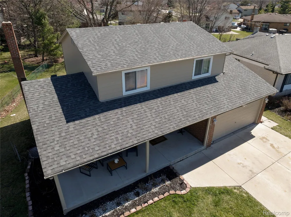38684 Pinebrook Drive Sterling Heights City, MI 48310