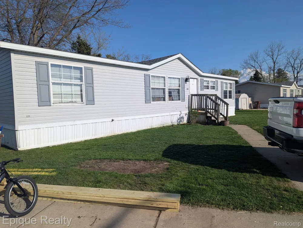 5247 Van Orden Road #604 Leroy Township, MI 48892