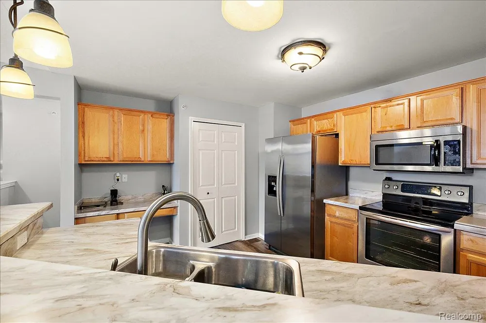 27204 Chantel Drive Walled Lake City, MI 48390