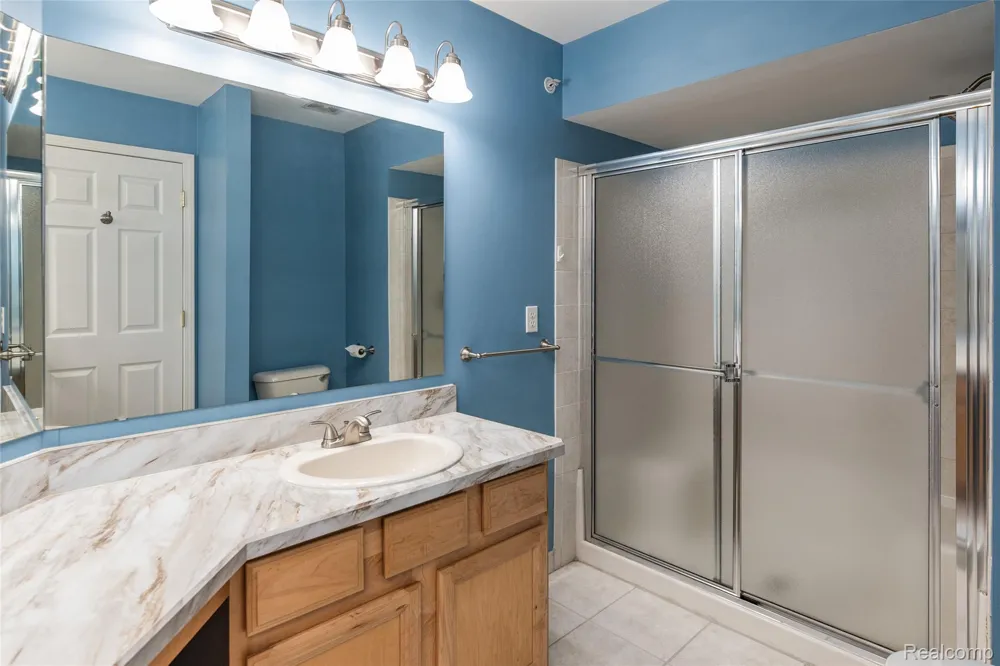 27204 Chantel Drive Walled Lake City, MI 48390