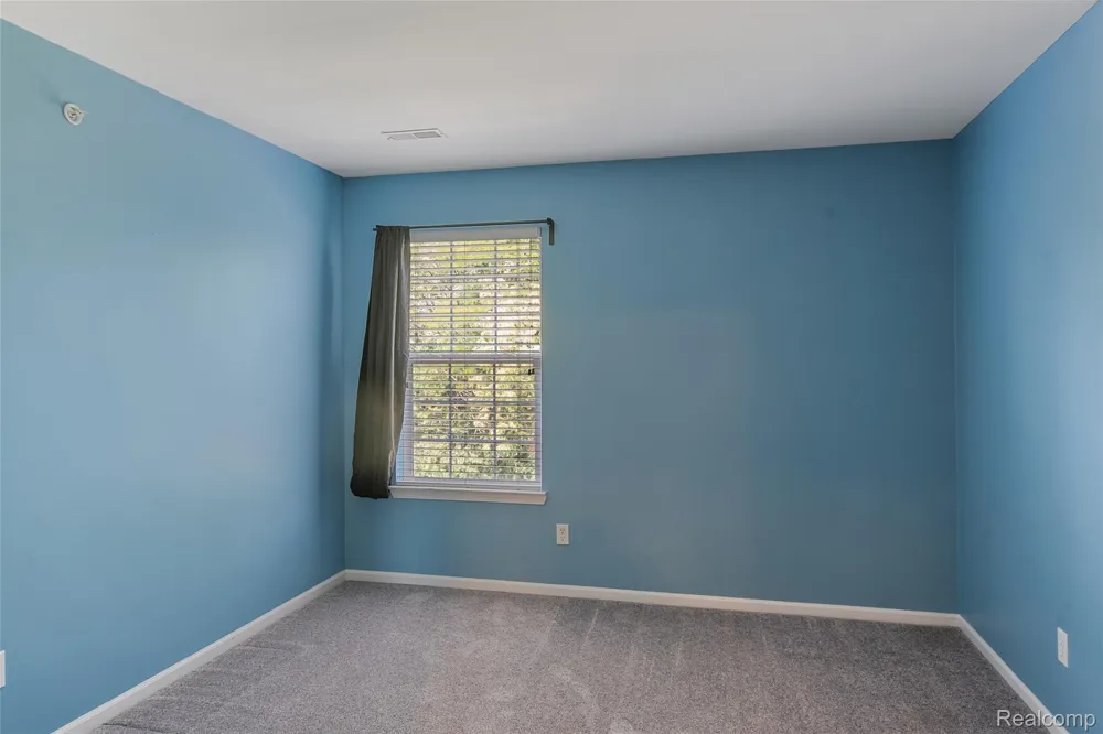 27204 Chantel Drive Walled Lake City, MI 48390