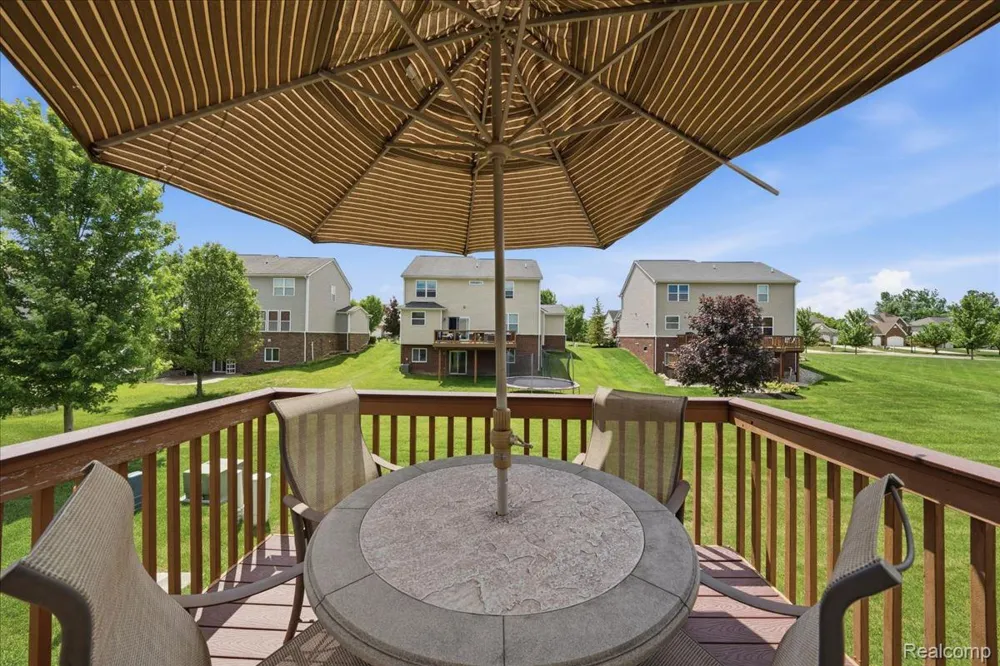 57549 Windmill Point Lyon Charter Township, MI 48165