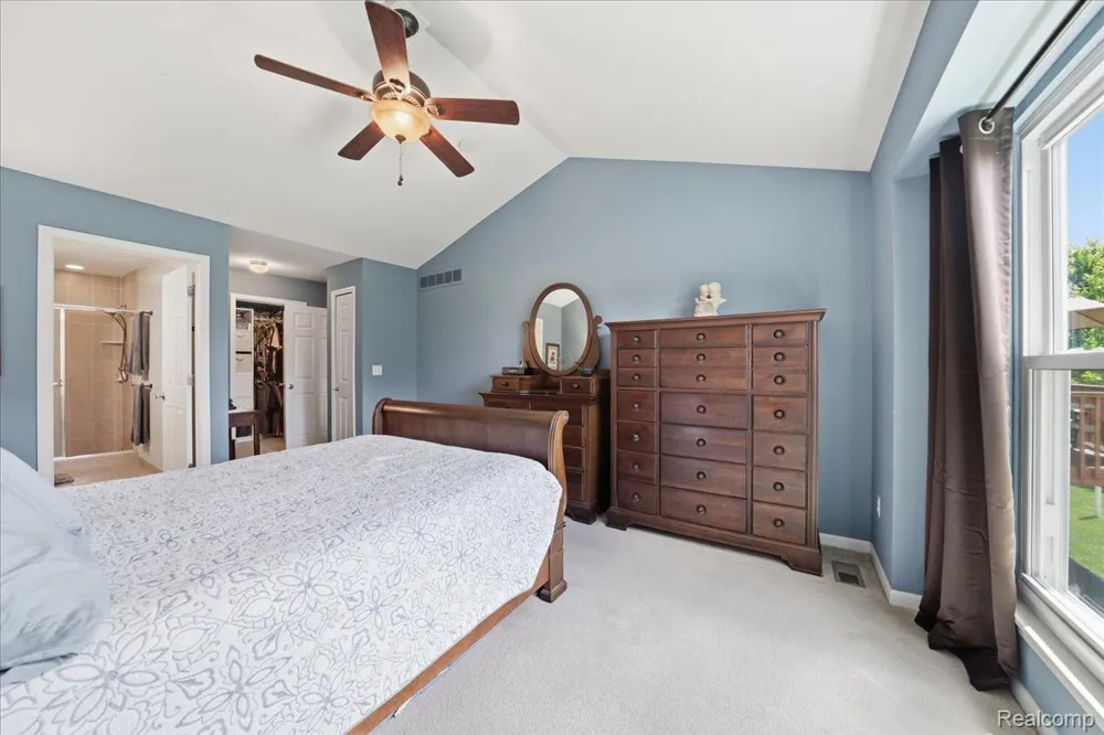 57549 Windmill Point Lyon Charter Township, MI 48165