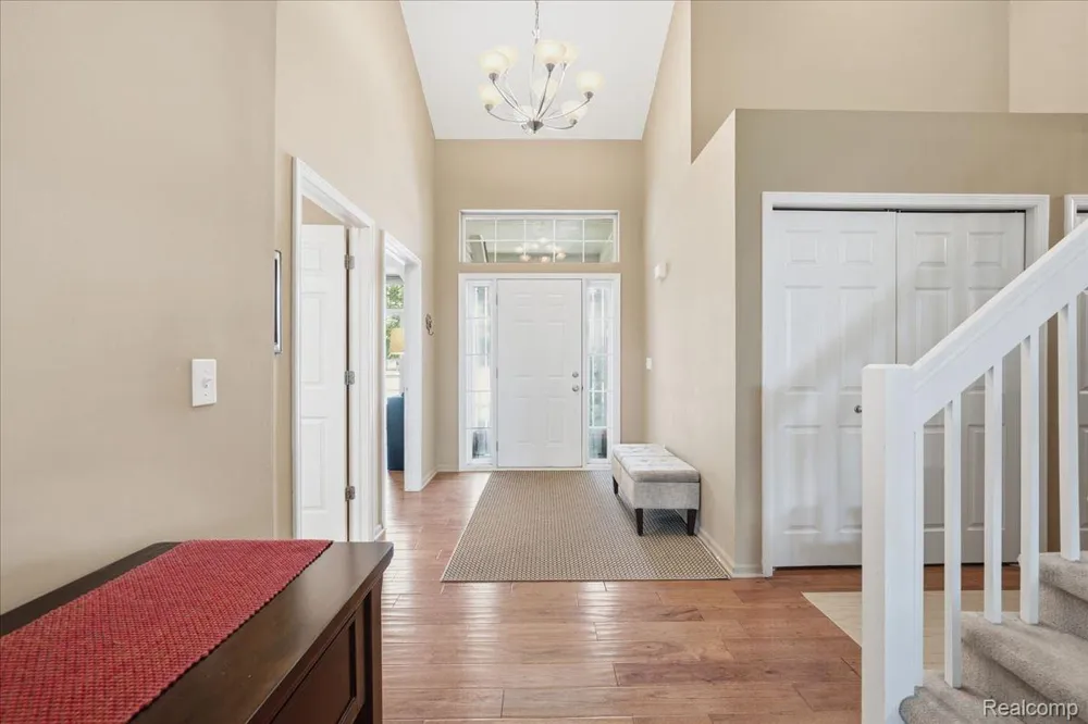 57549 Windmill Point Lyon Charter Township, MI 48165