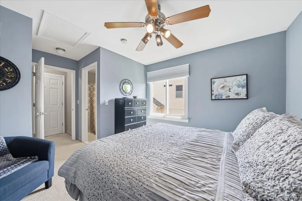 57549 Windmill Point Lyon Charter Township, MI 48165
