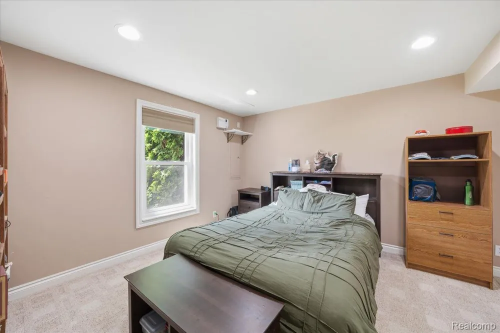 57549 Windmill Point Lyon Charter Township, MI 48165