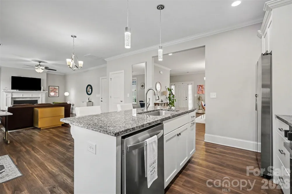 712 Robert Moses Drive Gastonia, NC 28056