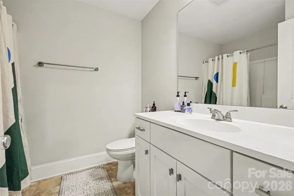712 Robert Moses Drive Gastonia, NC 28056