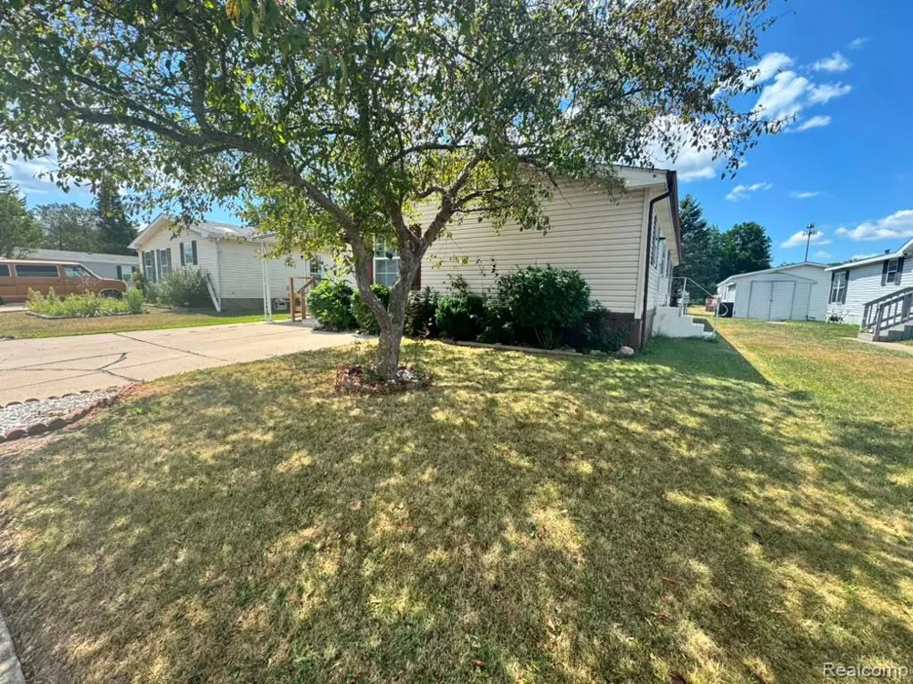 46 Bellwood Dr Swartz Creek City, MI 48473
