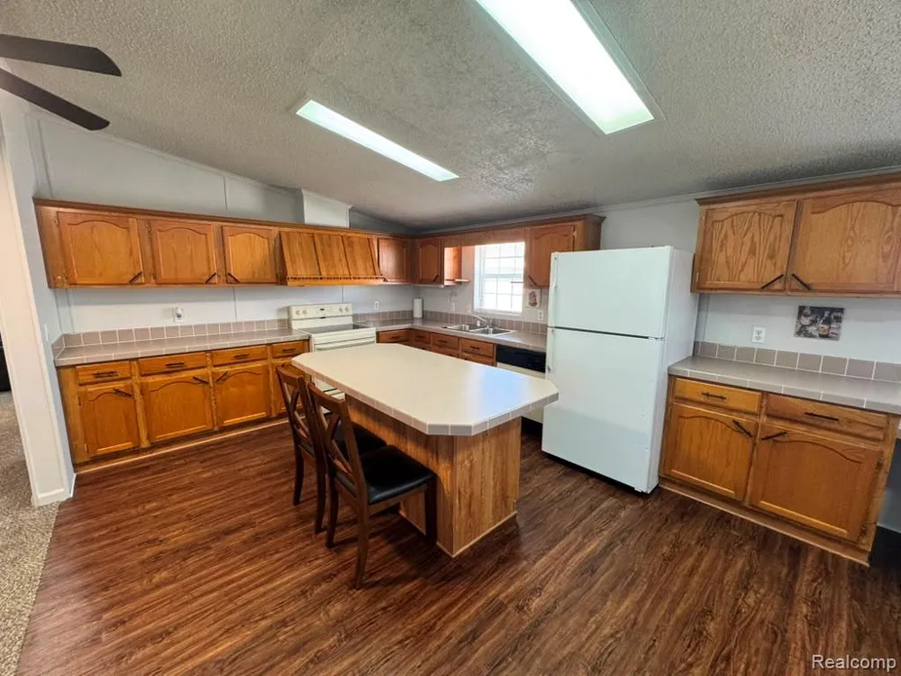 46 Bellwood Dr Swartz Creek City, MI 48473