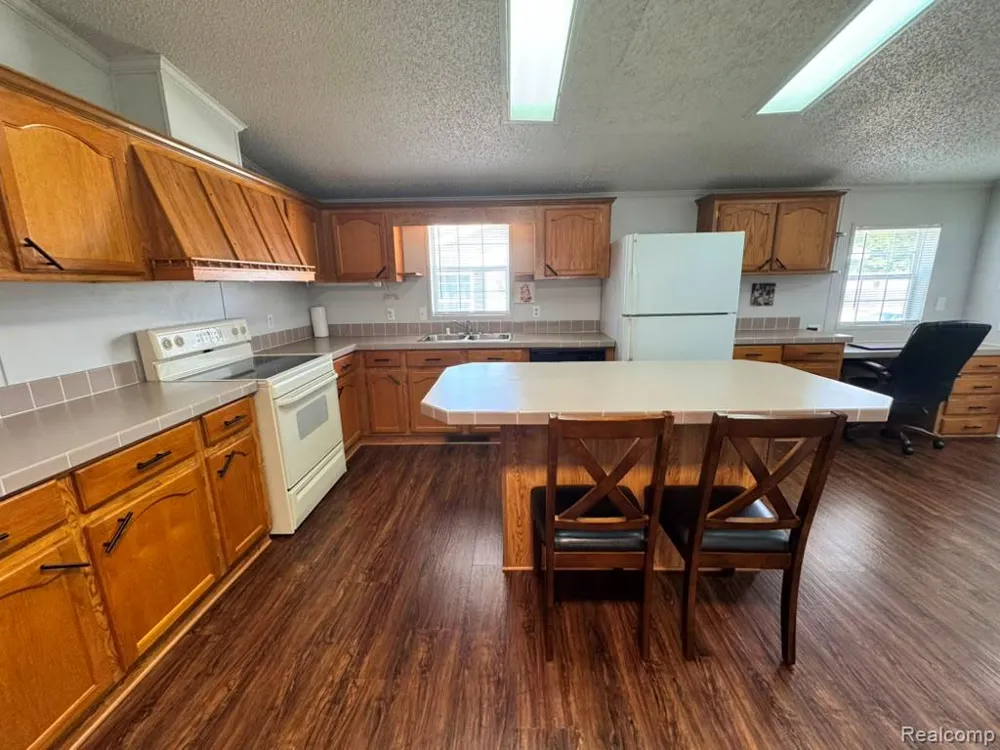 46 Bellwood Dr Swartz Creek City, MI 48473