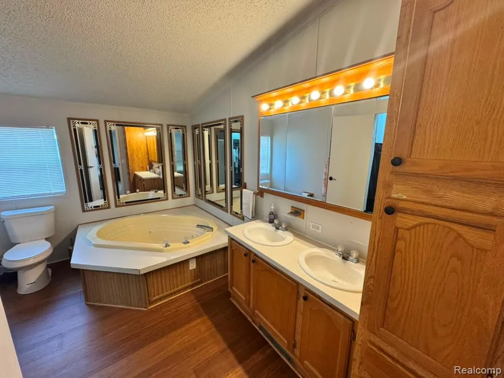 46 Bellwood Dr Swartz Creek City, MI 48473