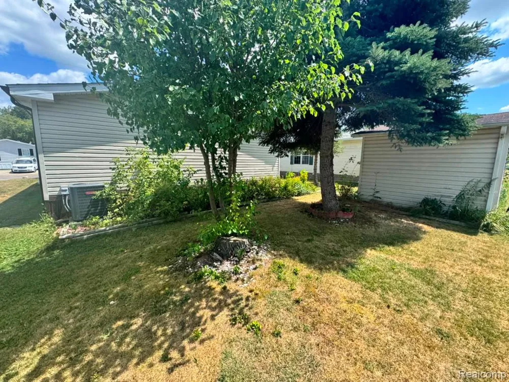 46 Bellwood Dr Swartz Creek City, MI 48473