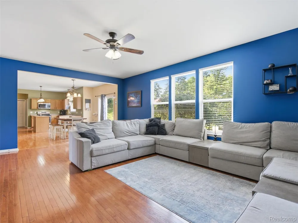 957 River Rock Drive Holly Township, MI 48442