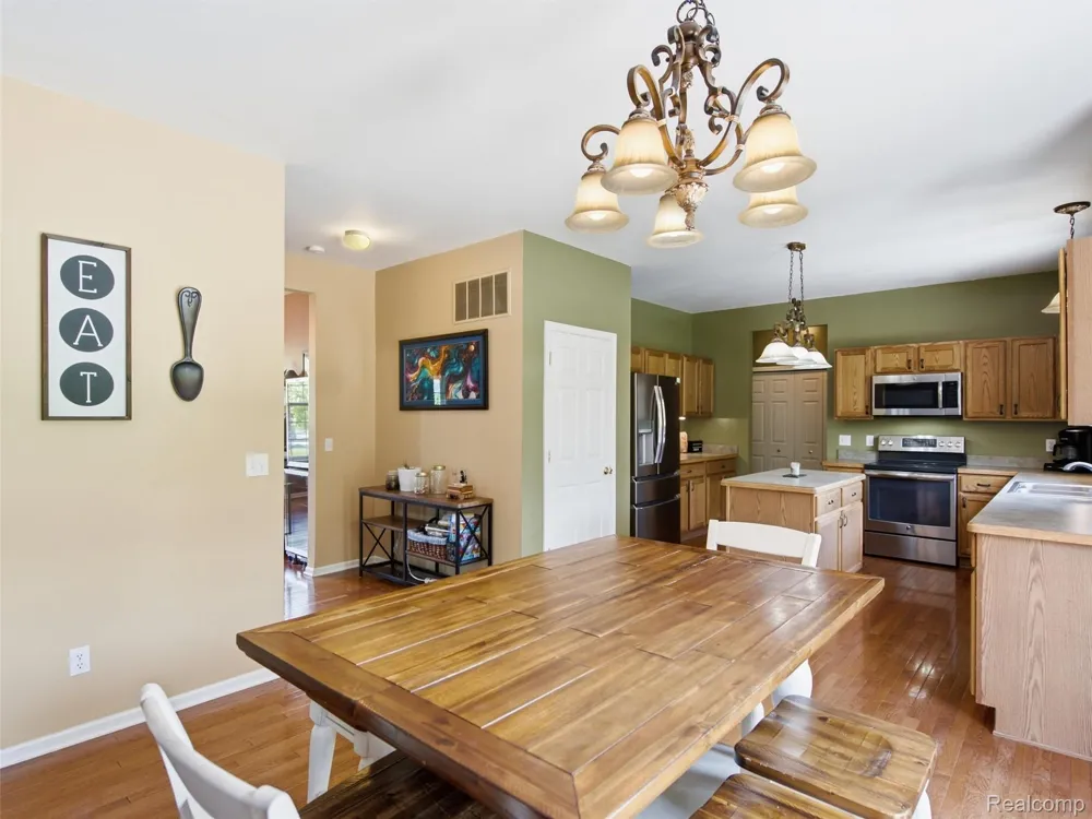 957 River Rock Drive Holly Township, MI 48442