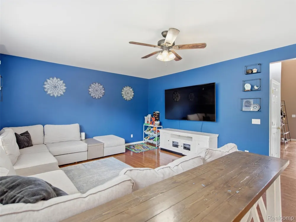 957 River Rock Drive Holly Township, MI 48442