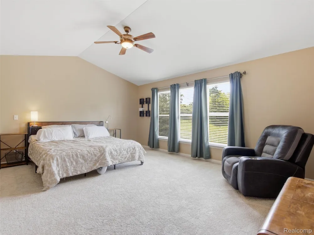 957 River Rock Drive Holly Township, MI 48442