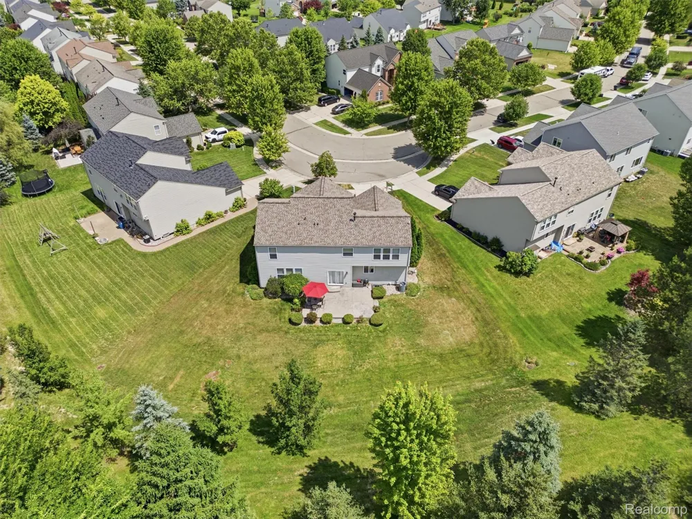 957 River Rock Drive Holly Township, MI 48442