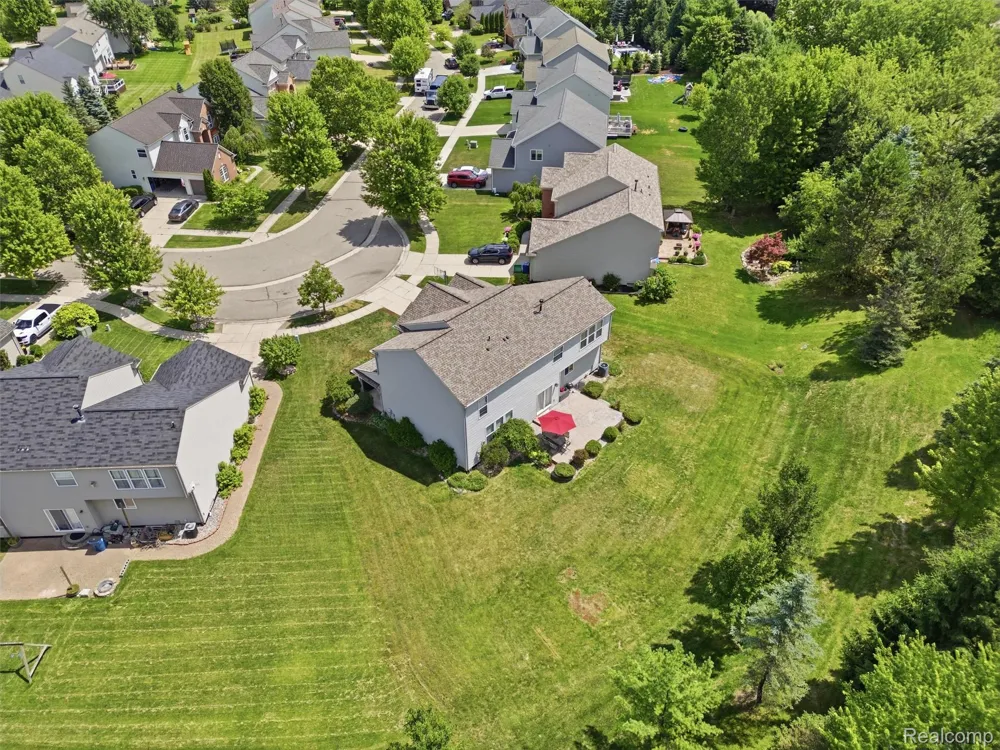 957 River Rock Drive Holly Township, MI 48442