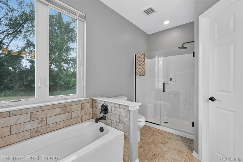 5127 Clyde Road Oceola Township, MI 48855