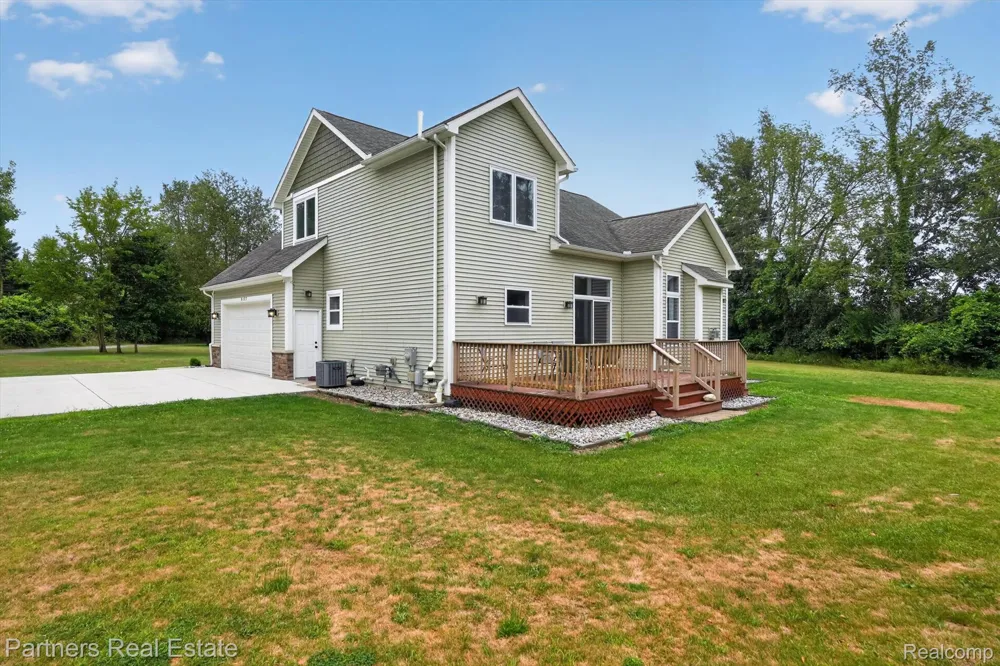 5127 Clyde Road Oceola Township, MI 48855