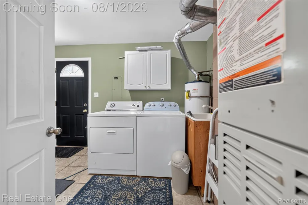 26212 Park Court Madison Heights City, MI 48071