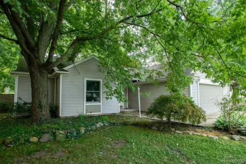 26085 Superior Road