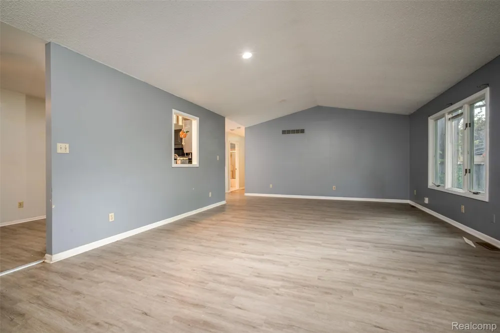 26085 Superior Road Taylor City, MI 48180