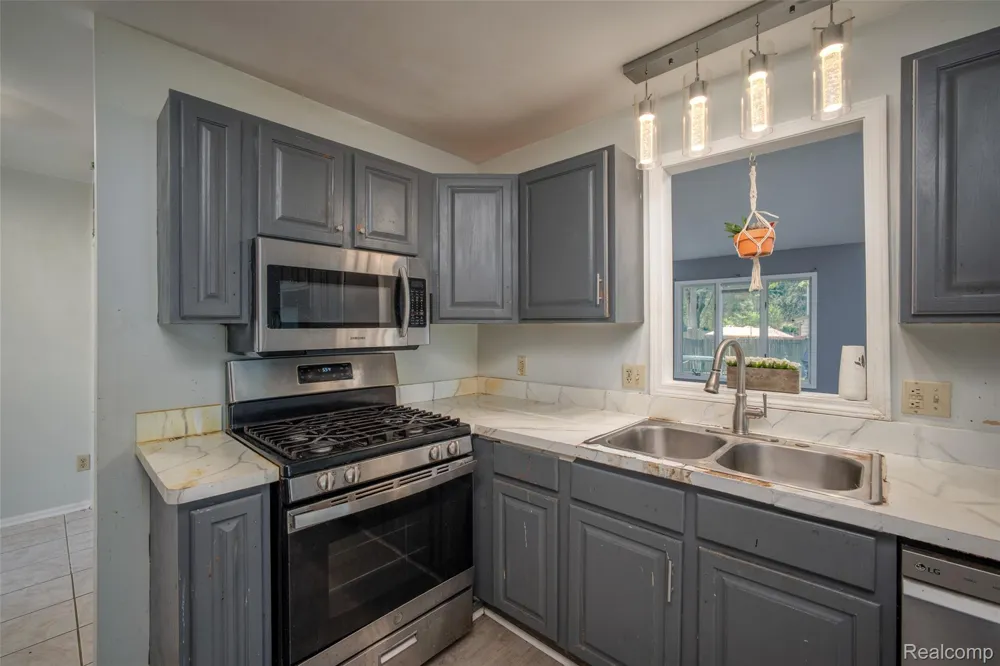 26085 Superior Road Taylor City, MI 48180