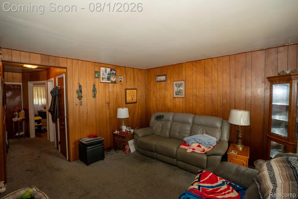 27361 Osmun Street Madison Heights City, MI 48071