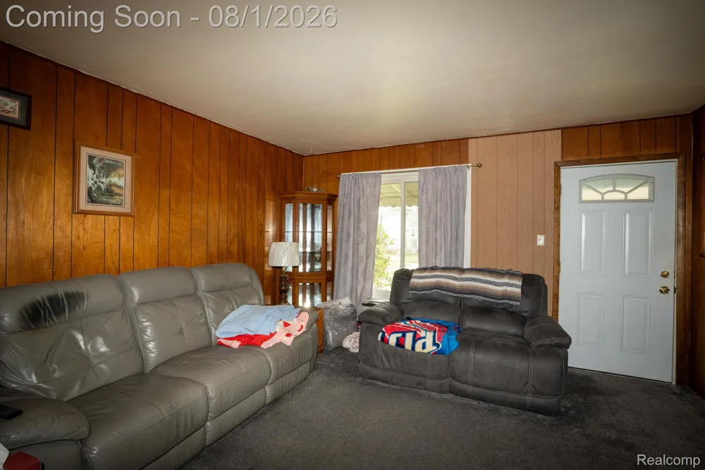27361 Osmun Street Madison Heights City, MI 48071