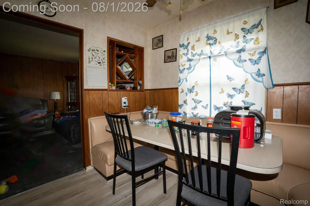 27361 Osmun Street Madison Heights City, MI 48071
