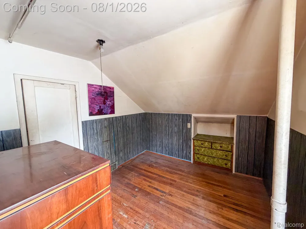 27361 Osmun Street Madison Heights City, MI 48071