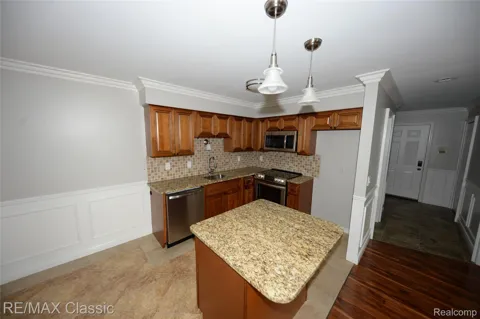 15450 Ashley Court