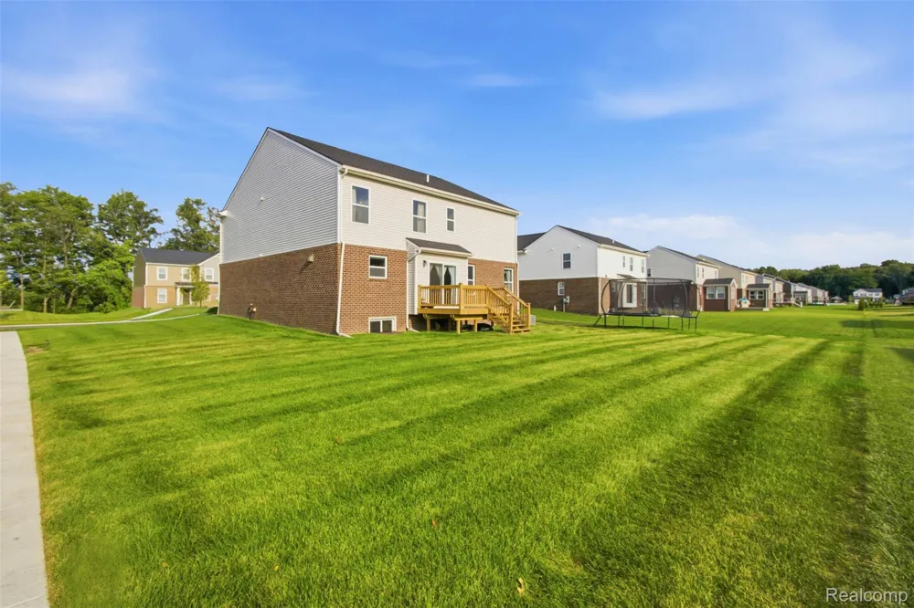 14218 Old Oak Trail Van Buren Charter Township, MI 48111