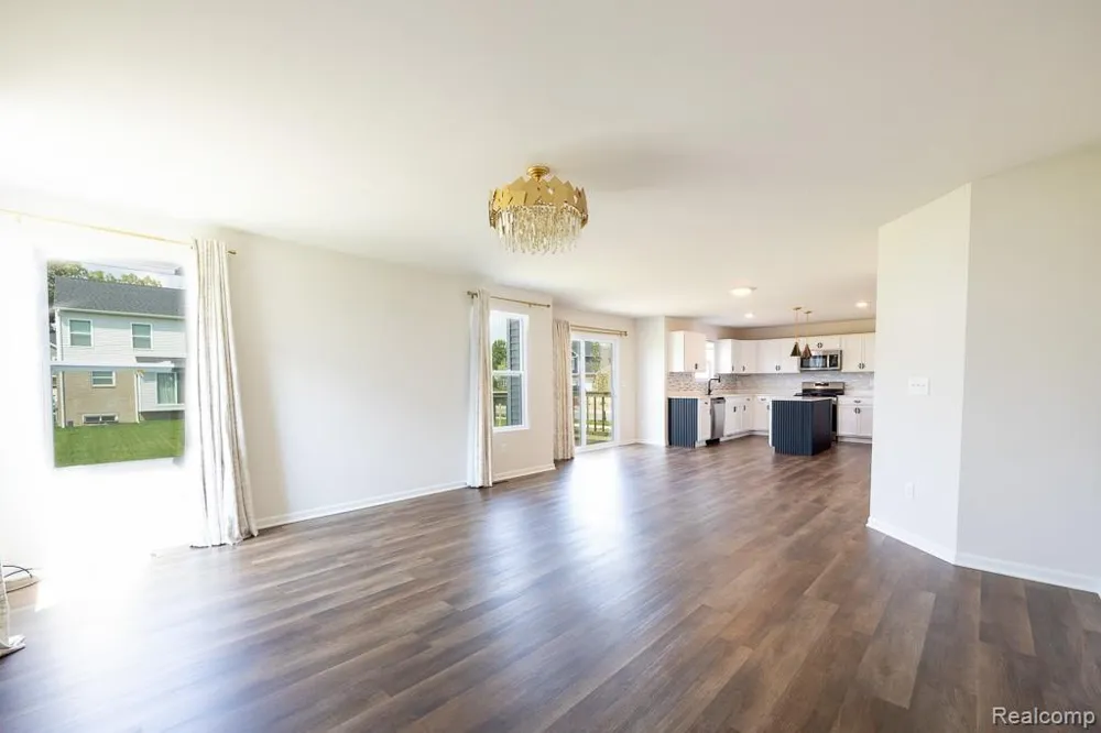14218 Old Oak Trail Van Buren Charter Township, MI 48111
