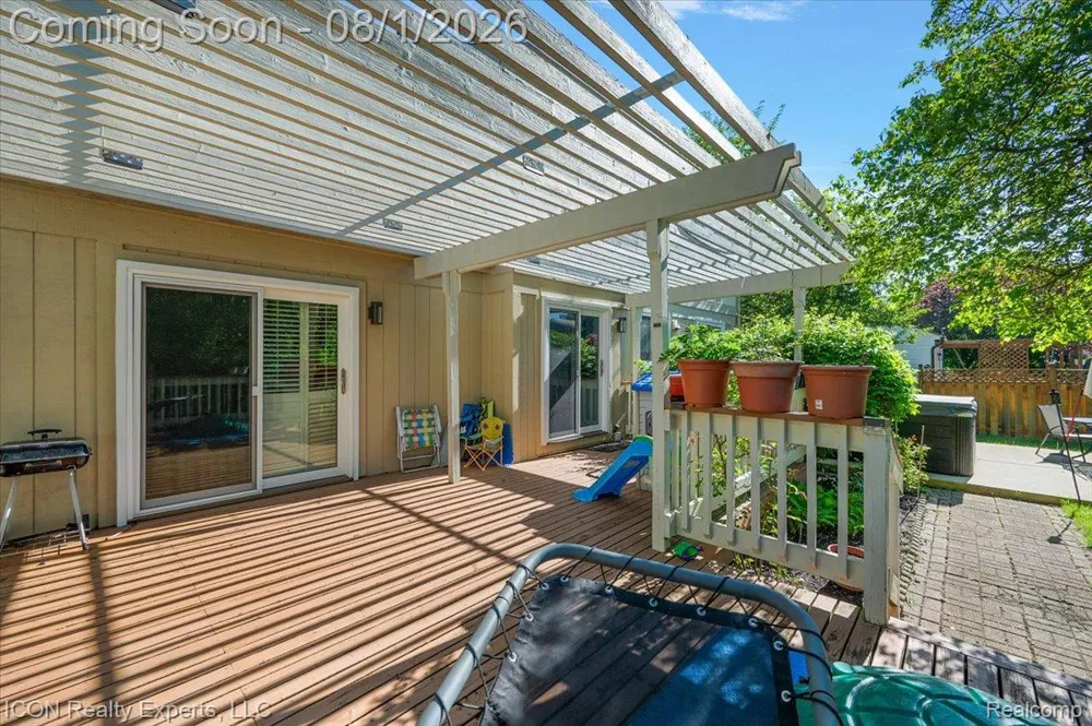 44831 Huntington Drive Novi City, MI 48375