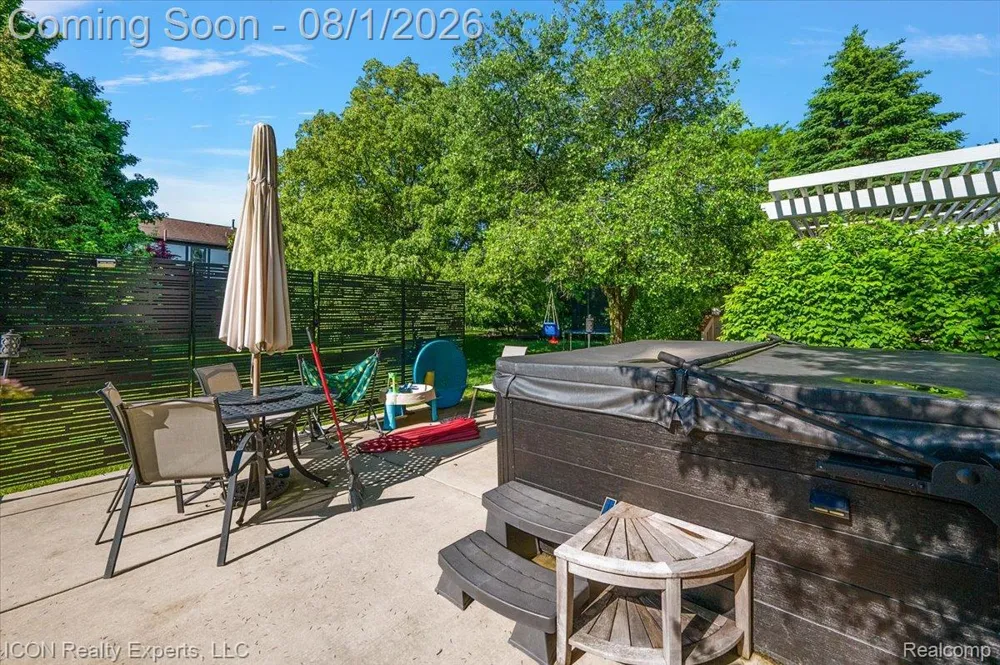 44831 Huntington Drive Novi City, MI 48375