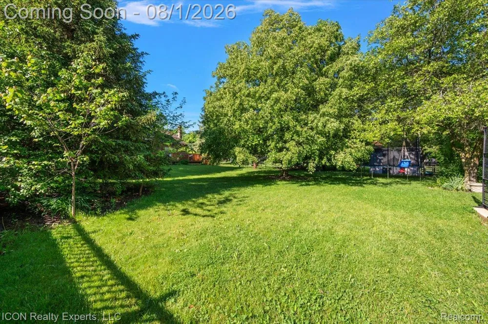 44831 Huntington Drive Novi City, MI 48375