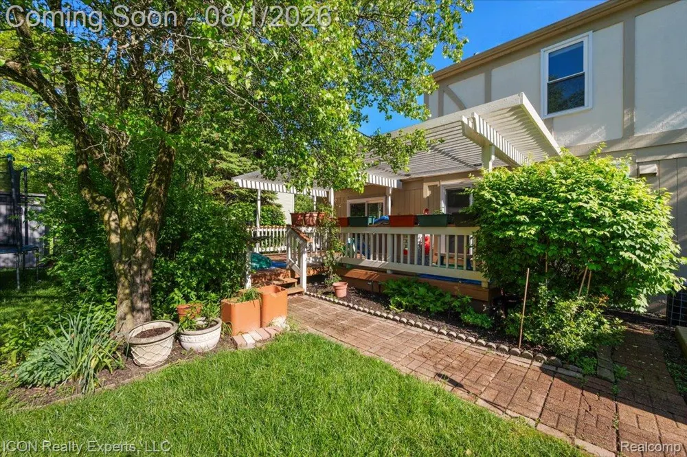 44831 Huntington Drive Novi City, MI 48375