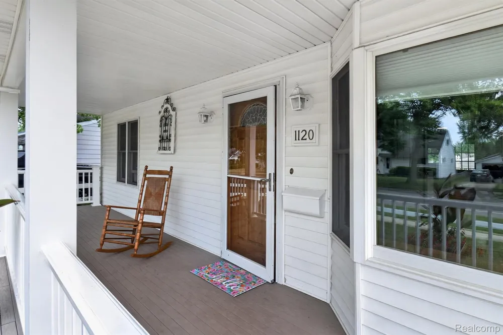 1120 Redleaf Lane Ypsilanti City, MI 48198