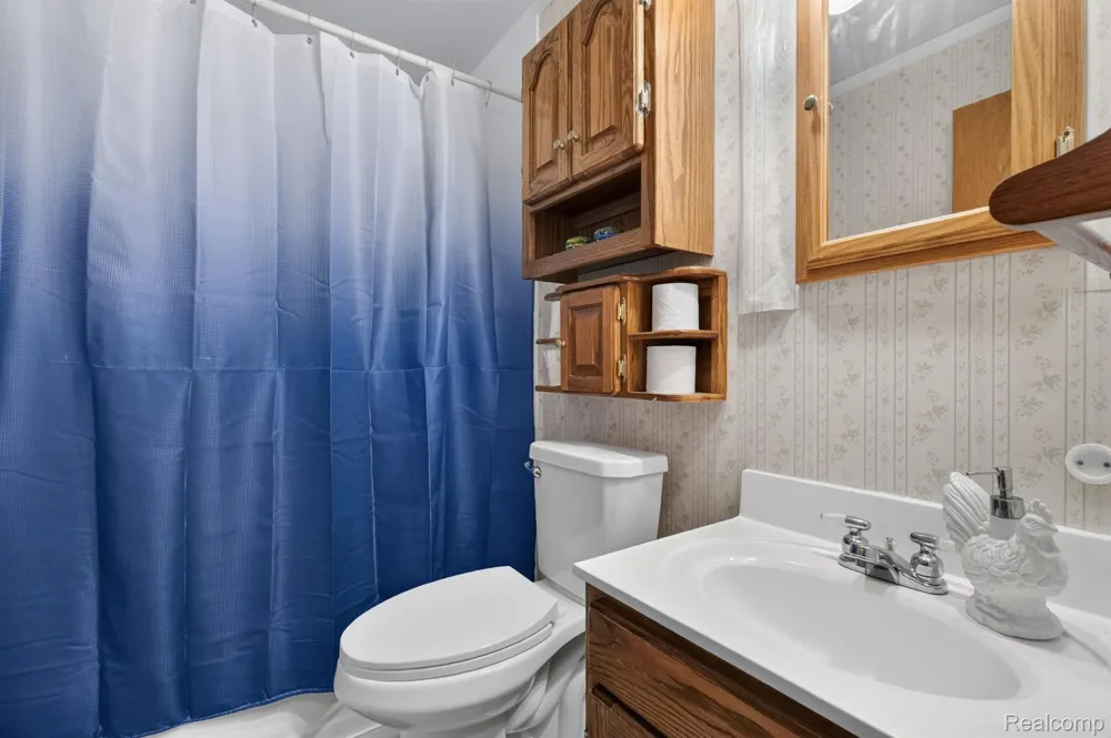 1120 Redleaf Lane Ypsilanti City, MI 48198
