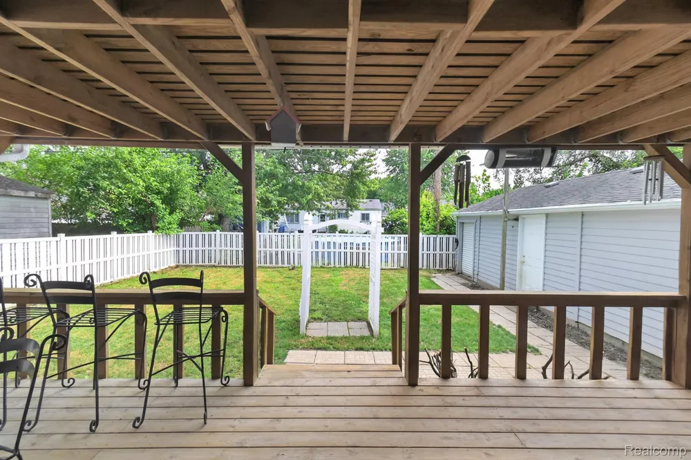 1120 Redleaf Lane Ypsilanti City, MI 48198