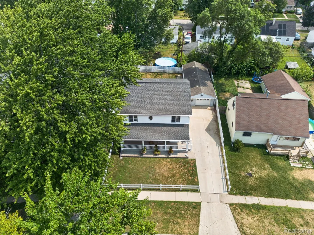 1120 Redleaf Lane Ypsilanti City, MI 48198