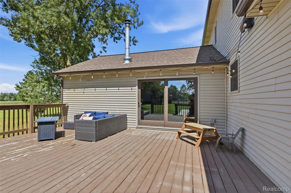 6214 Lazy K Lane Putnam Township, MI 48169