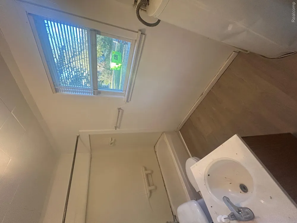 3461 Duffield White Lake Charter Township, MI 48383