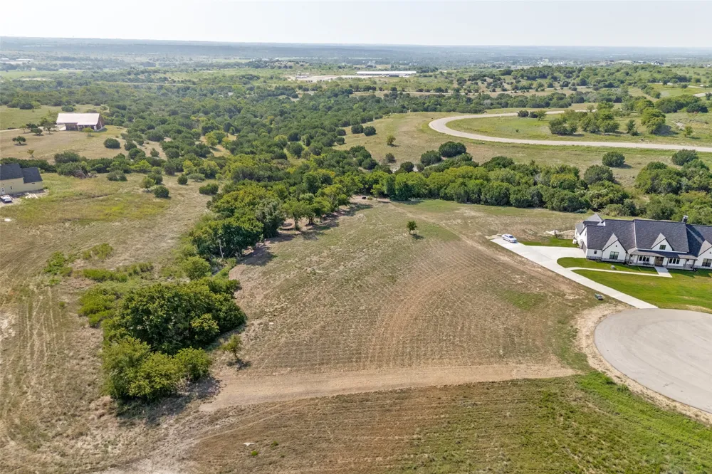 1012 Lawman Court Cresson, TX 76035